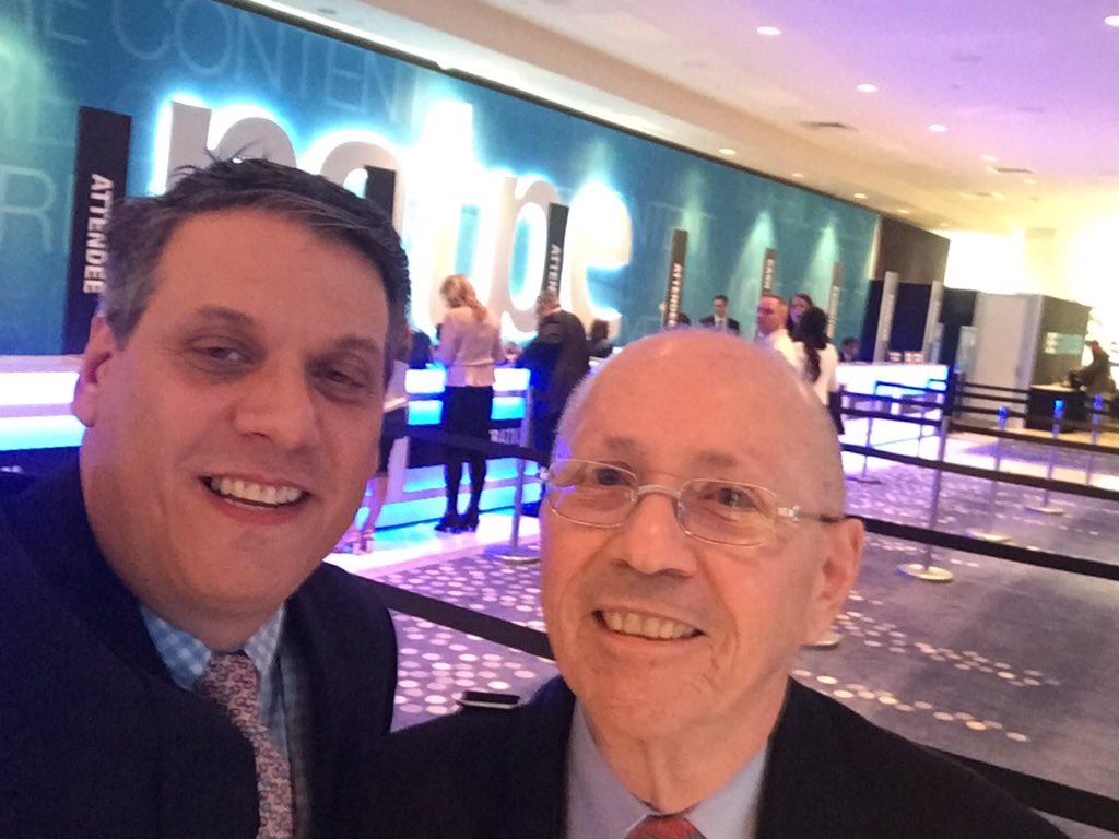 Seguimos trabajando Natpe 2016 Miami y seguimos. <a href="/modaccs/">Marbella Molina</a> <a href="/chepitagomezs/">Chepita Gómez</a> <a href="/martinhahn_/">Martin Hahn FC</a>