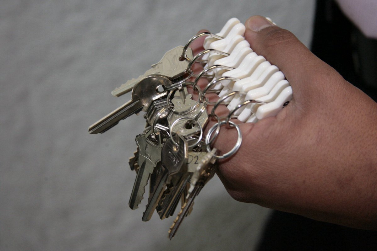 Desplegará SSPDF hasta 20 mil policías por visita papal - CZGrmCGUkAIEJlv