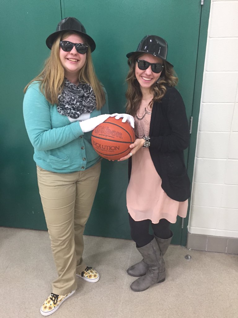 EastsideScores's tweet image. Getting ready for Thriller Night on Friday!!