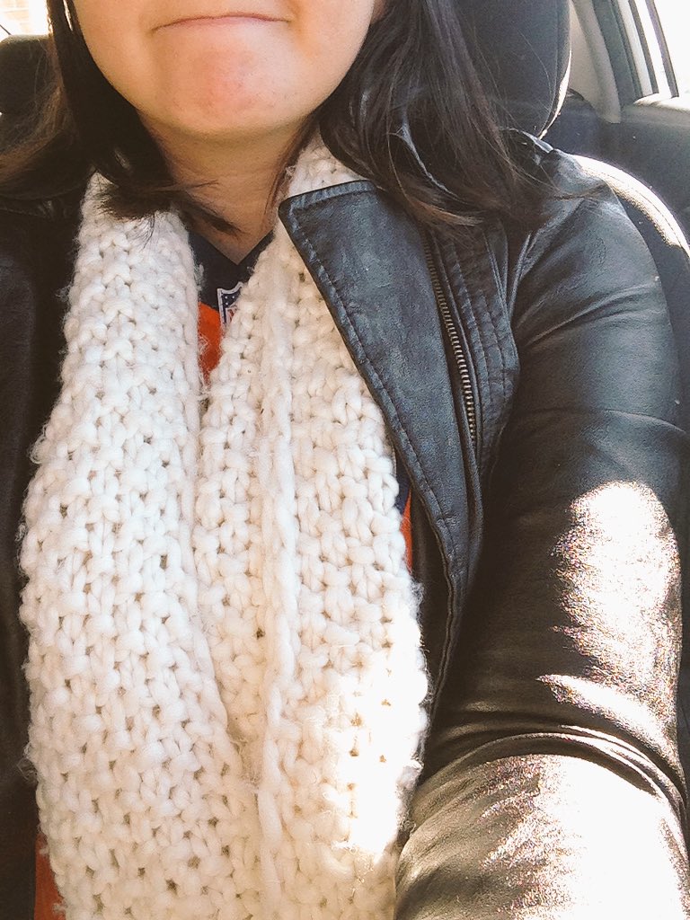 amandarnunn's tweet photo. Funny what two years in Florida does to you... #imfuckingcold https://t.co/uJKuG8XxLO