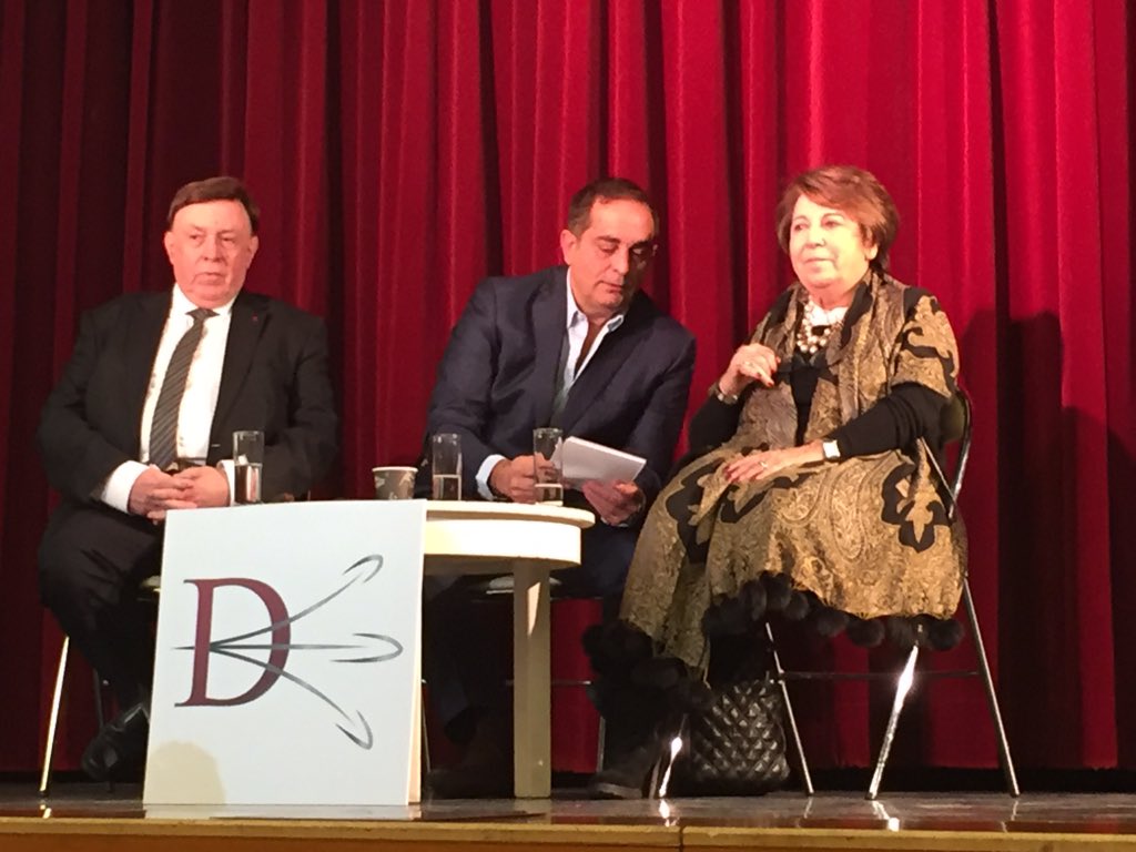 RDaubigny's tweet photo. L'état de la #France : mythes et réalités débat organisé  @RDaubigny avec Corinne Lepage et Daniel Noël #Paris 75017 https://t.co/zx6ZaqzaZG