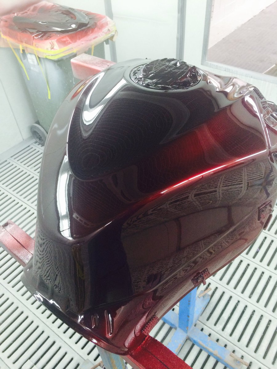 #candyred gsxr #suzuki <a href="/suzukicycles/">Suzuki</a>