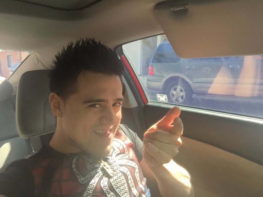 AngelGarzaWwe's tweet photo. Ando en modo #Spiderman 😛😛 https://t.co/F4syZ83v0r