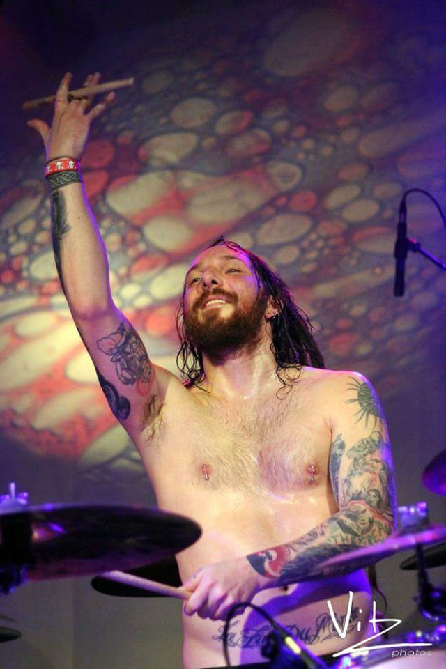 Wounded Giant tweet media