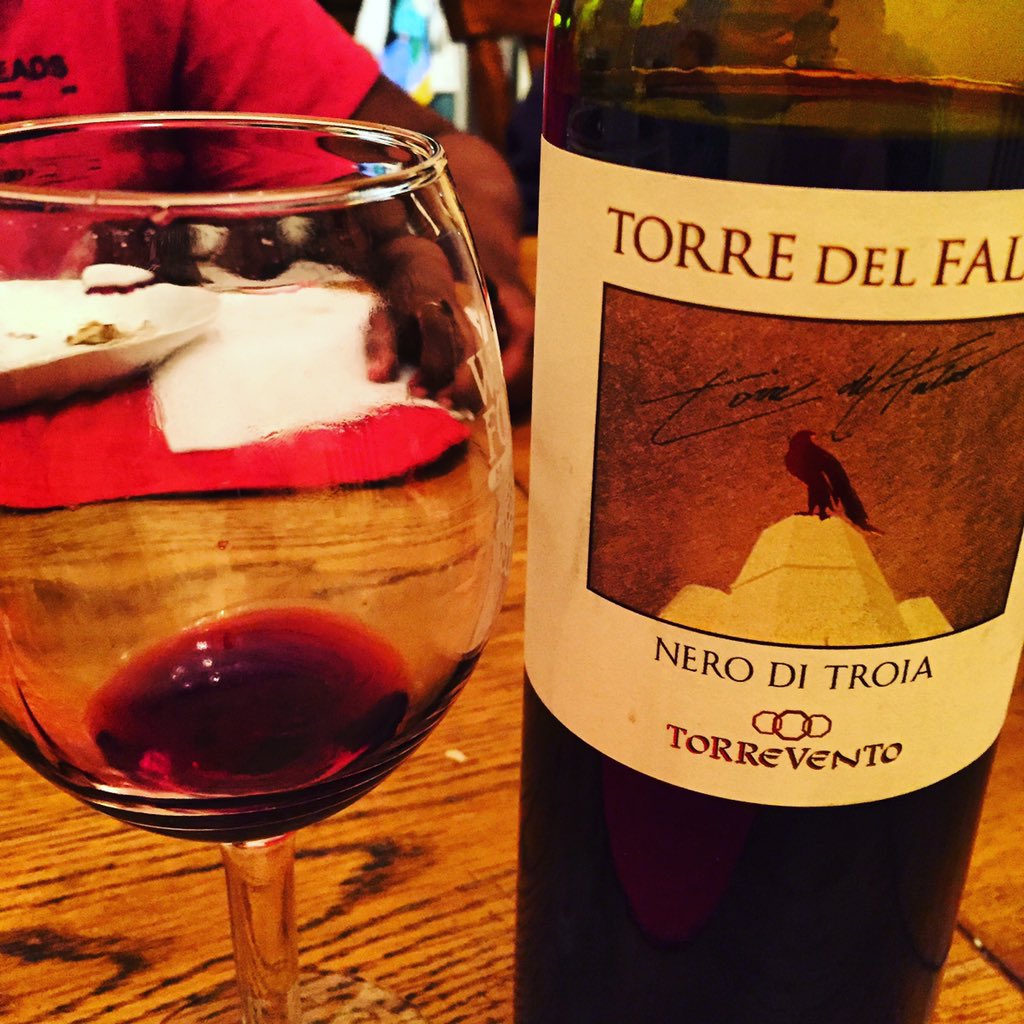 #good #notexpensive #neroditroia #torredelfalco #Torrevento #CantiniereImports #simplygood #nobrainer