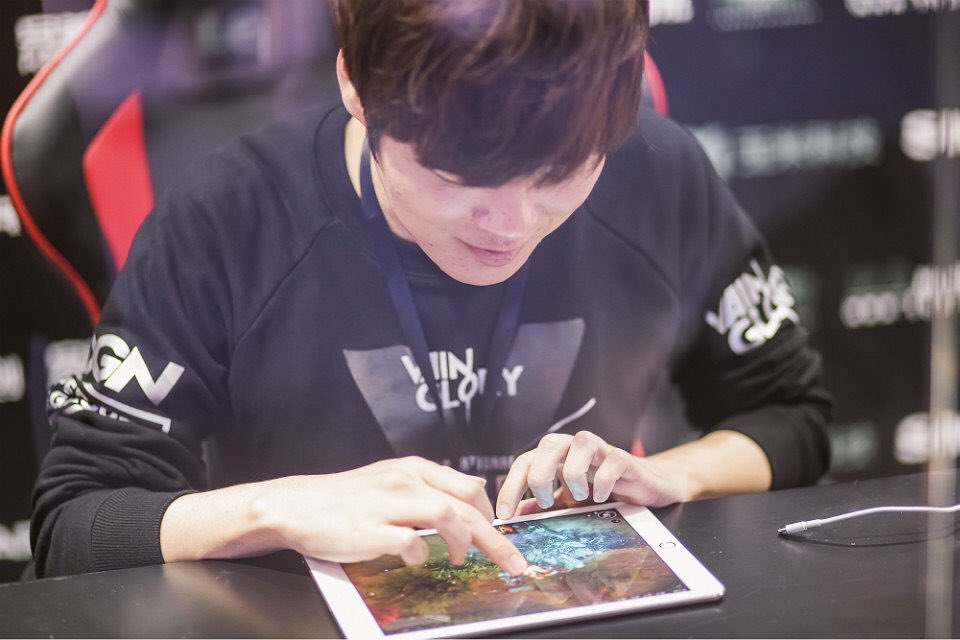 VG_Wine's tweet photo. wow!! @vainglorygame @VaingloryKR @Queen_Hunters #Vainglory https://t.co/fGcoX0xG1Q