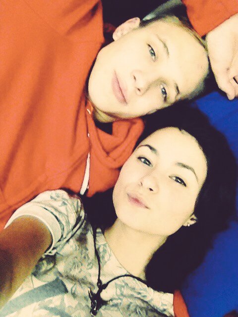 parillkaa's tweet photo. Как Бонни и Клайд https://t.co/3S9F2ExpjT