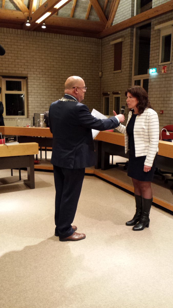 Gina Kroon-Sombroek op voordracht van het CDA met unanieme stemmen tot wethouder verkozen Edam-Volendam.