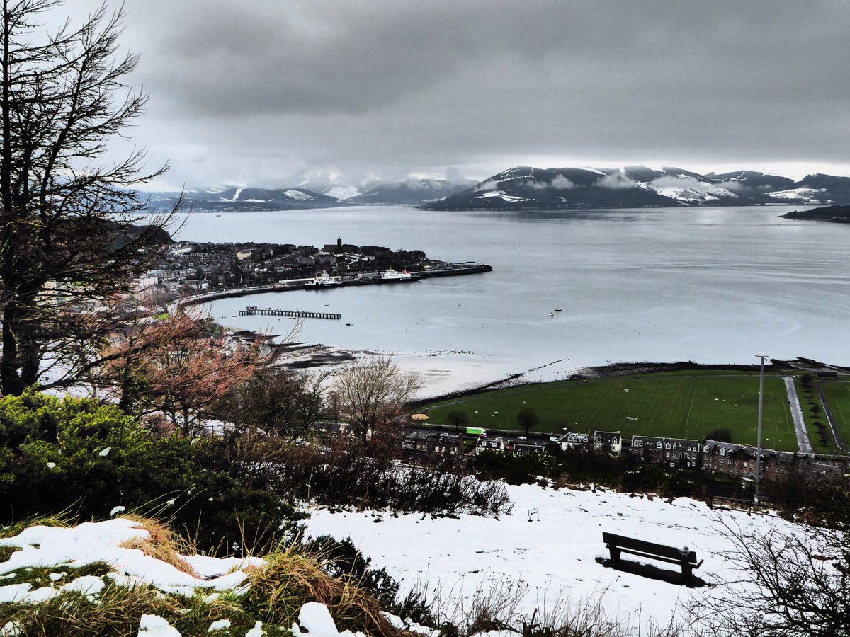 StephenAHenry's tweet photo. Cardwell Bay and #Gourock from #GreenockGolfCourse at #LyleHill @Mytownhomepage https://t.co/rNmb7xB1uI