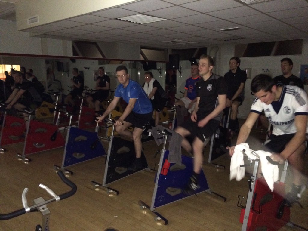 davidnina80's tweet image. Getting the boys in shape @sonnenberch @IJVV2 @ijvvdenuithoek