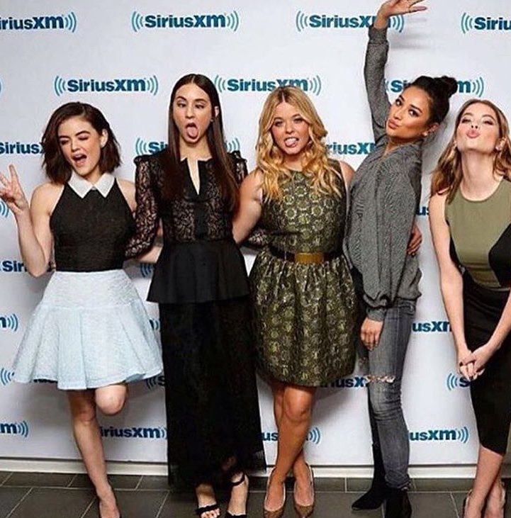 AshBenzo's tweet photo. #Tuesday https://t.co/w1hzkvHL5n