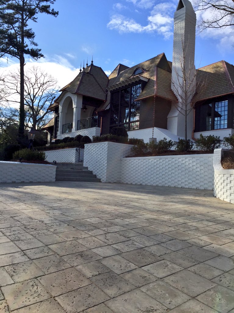 mcunninghamgrou's tweet photo. Incredibly cold day to shoot exteriors...just saying! #peacockpavers #cunninghamgroup https://t.co/EghBtugrhH