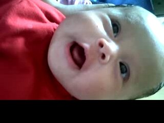 Aduuuuh sayang senyum km :*