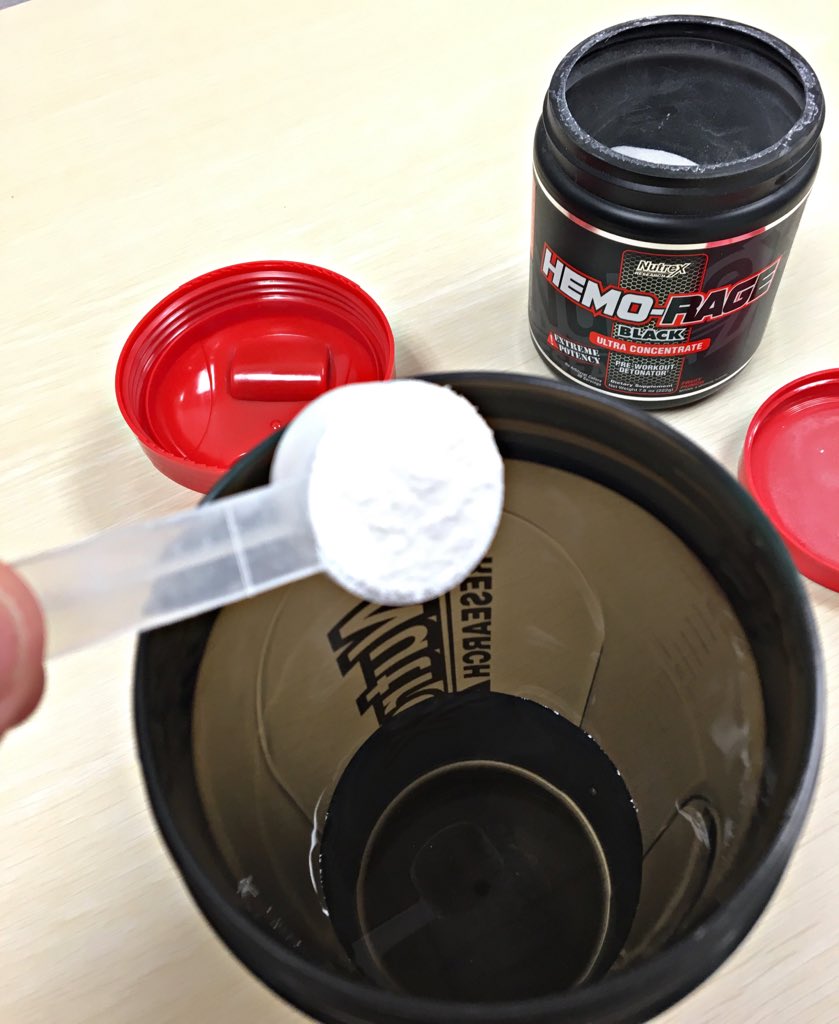 NutrexResearch's tweet photo. Time to RAGE! 💥💪🏼 #HEMORAGE
#Nutrex #HEMORAGEUC #energy #RAGEDAF #workout #teacrine https://t.co/8u7E4QP6hg