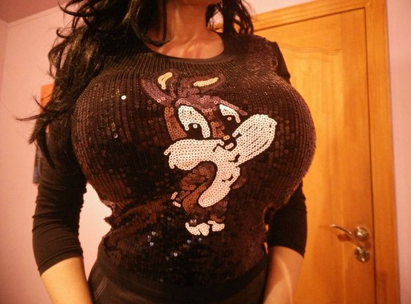 Am I sexy bunny? 🐰 😘 https://t.co/zHUnx7K7Nf<a href="/tag/kiss"class="tags"><span>#kiss</span></a>