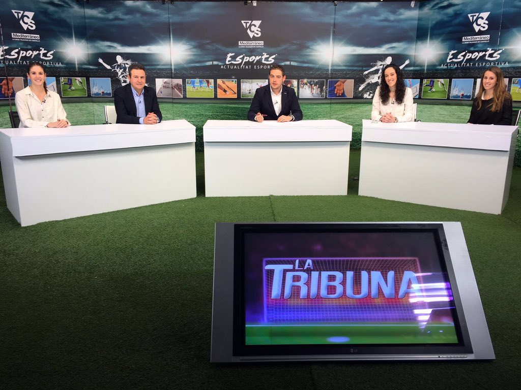 TribunaCastello's tweet photo. Empezamos con el @NBF_Castello y contamos con @aitanaroures @anaEdefez Rafa Alonso y @EvaGascon7 https://t.co/Mx0cIzlh5p