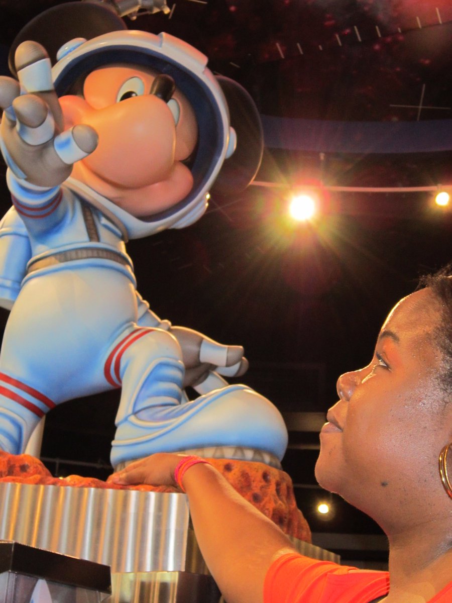 Mr815Designs's tweet photo. #Photography #Angles #RuleOf3rds #BringYourPhotographsToLife #NaturalLighting #NoPS
#MickeyMouse #DisneyWorld #GO! https://t.co/bS7ROcoi9c
