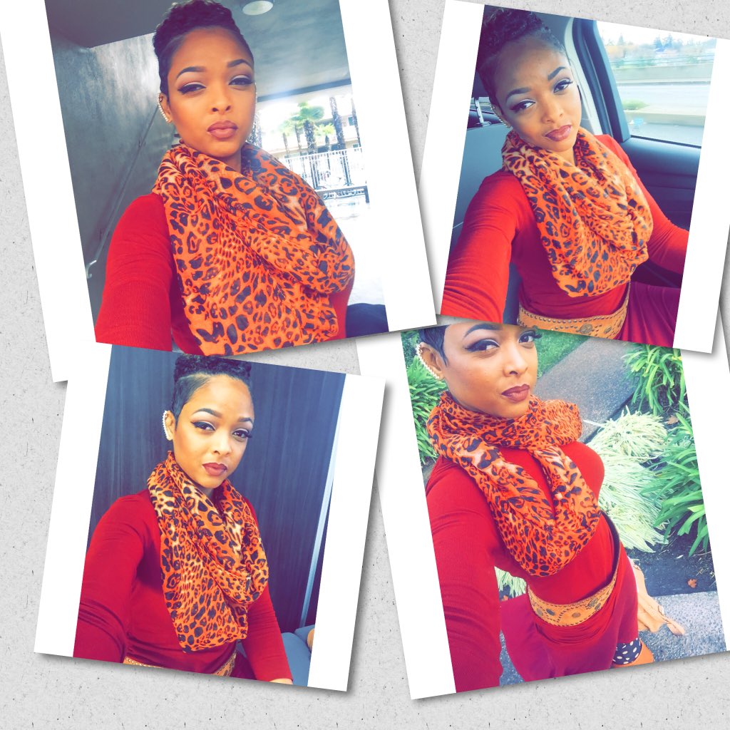 AjaSHELUXE's tweet photo. Talking to the #Future me like Hey Bae it's nice to meet you 😉😆💄💸 #Aka #AjaO #MUA #Cali #Atlanta #NewYork #LA  ✔️ https://t.co/rvxBiNTLM0
