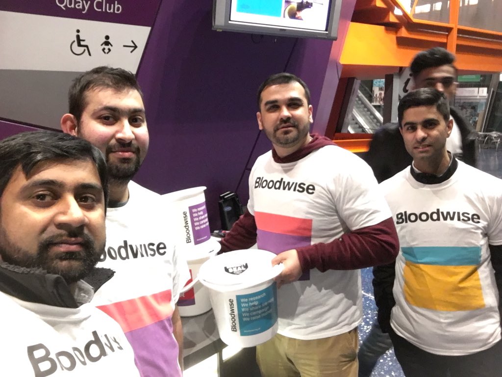 MuslimYouthOL's tweet photo. Manchester North  #muslim #Youth collected over a grand tonight at @The_Lowry for @bloodwise_uk #muslimsforhumanity https://t.co/STPwZUoO0v