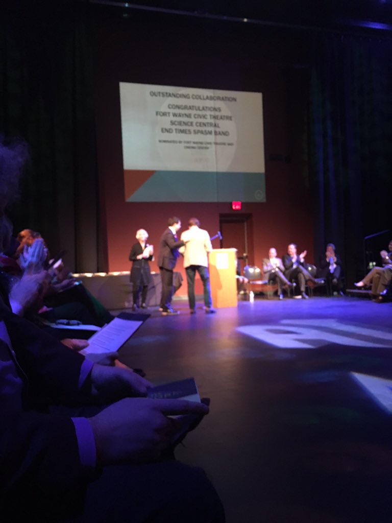 nightiselectric's tweet photo. @EndTimesy congrats!!! #outstandingcollaboration @#artsunitedaward2015 @ArtsUnitedGFW https://t.co/YgLSMfwkKj