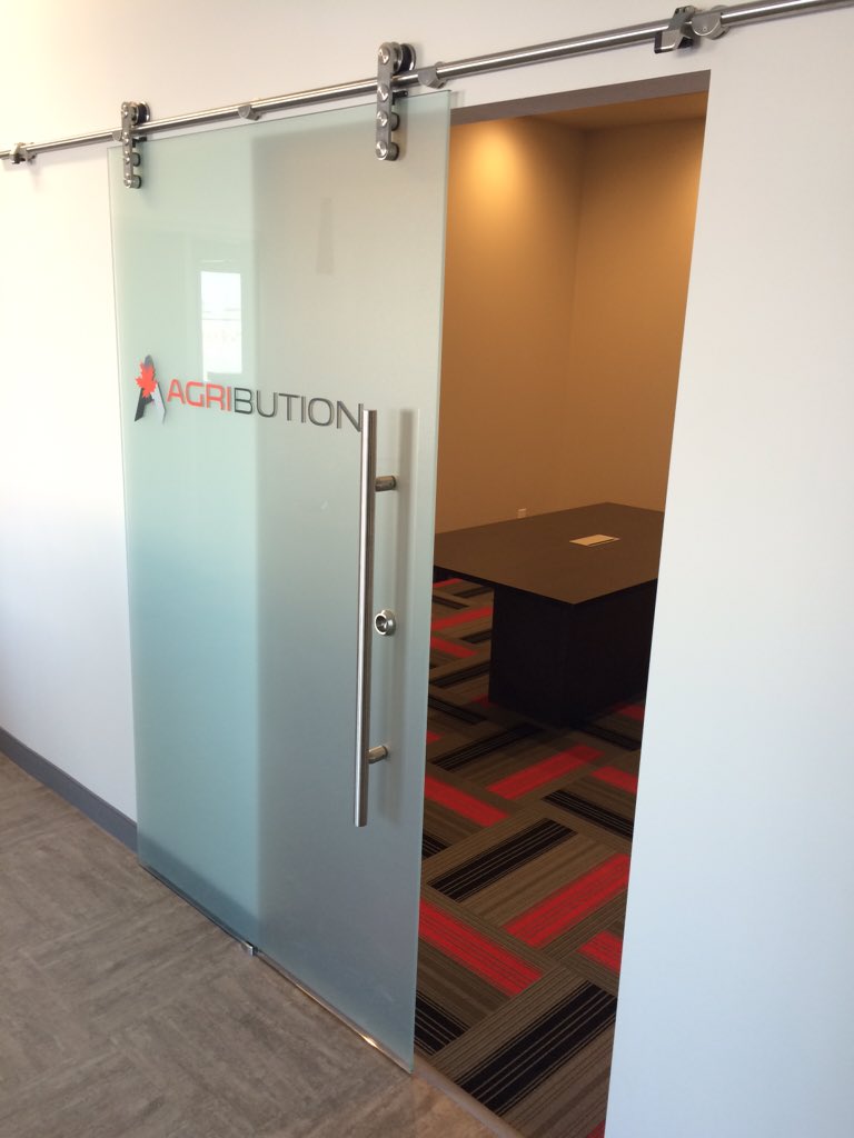 agribution's tweet photo. Move in day!  @agribution at 266 Park Rd in Steinbach is ready to roll. #distribution #sales #service #newhome https://t.co/EDH3KABUNS