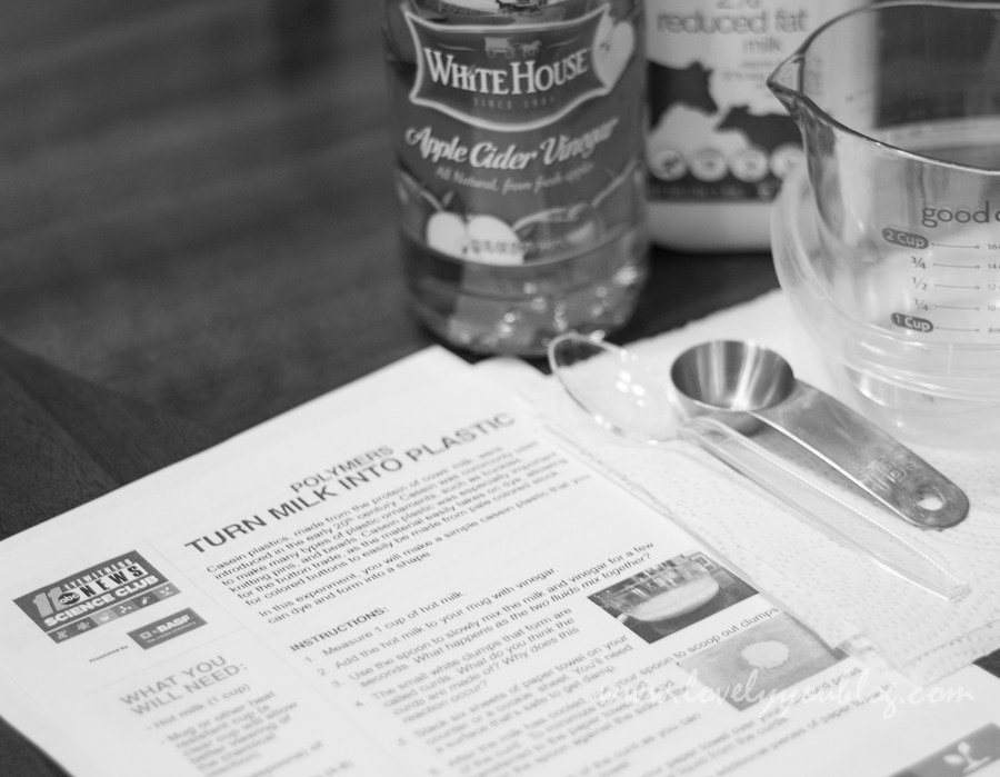 imnatashasmith's tweet image. The @ABC11_WTVD Science Club #STEM #scienceclub #makesciencefun #homeschool lovelyyoublog.com/2016/01/20/the…