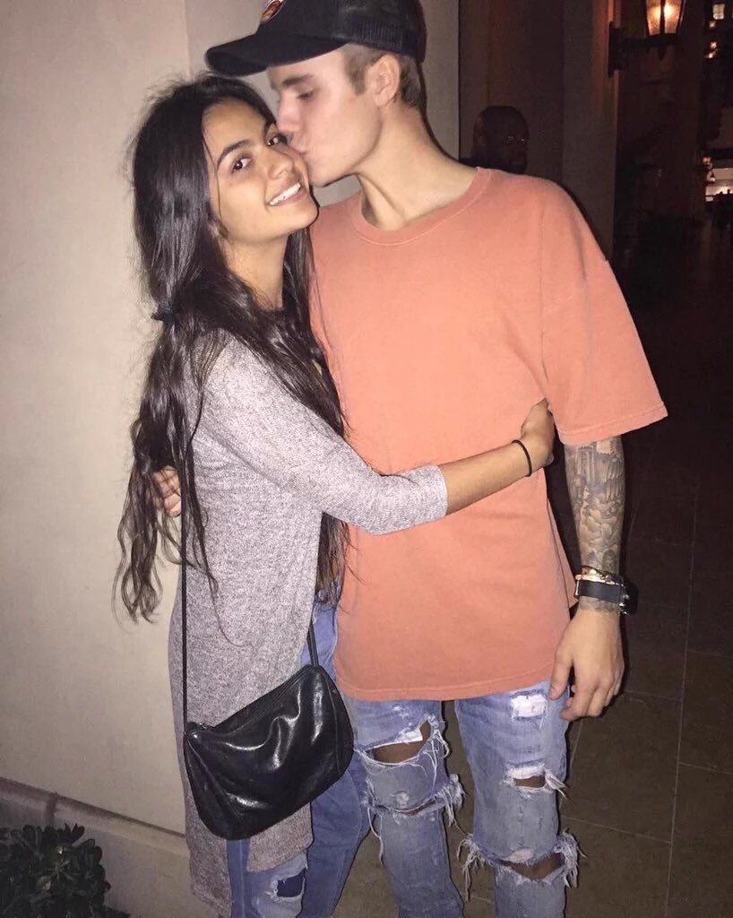 DREWTOKIO's tweet photo. 11:11 meet my whole world🌍💓 https://t.co/sUUBgXTlD5