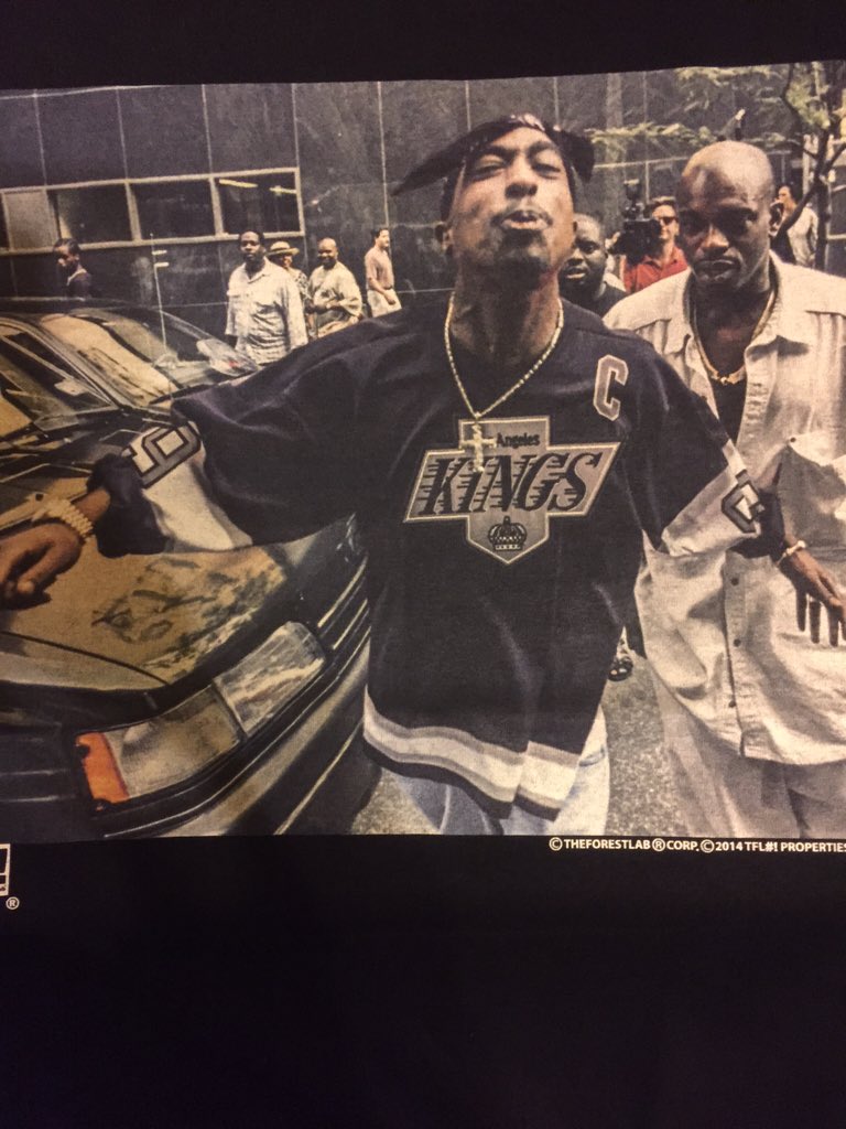 GaylynnGoodrich's tweet photo. Picked this up today @TheForestLab. So dope. #theforestlab #kings #2pac #losangeleskings #toliveanddieinLA https://t.co/E8Xvdnt9Sd