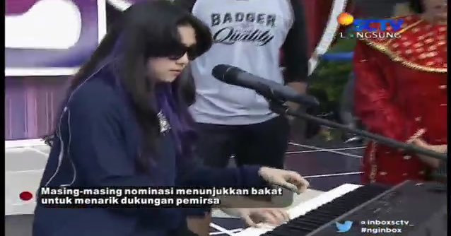 <a href="/isyanasarasvati/">Isyana Sarasvati</a> menunjukkan bakatnya jago bernyanyi dan bermain musik #Nginbox