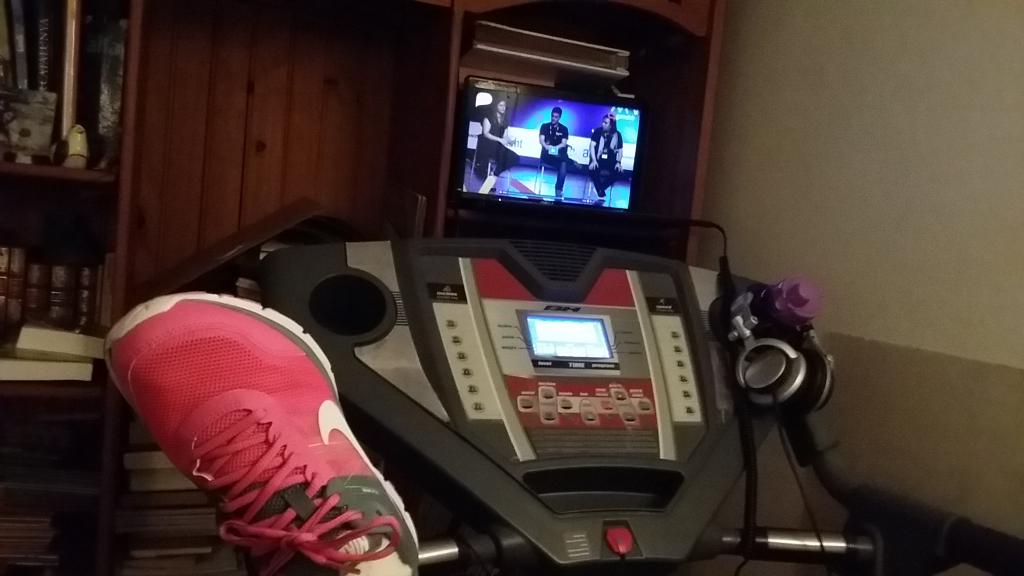 Laia Bee (ⓛ ω ⓛ) (@laiabee) on Twitter photo Aprovechando a hacer deporte y mirar las charlas de <a href="/gamelab/">Gamelab Conference</a> que me perdí! <a href="/GameDevLatinos/">GameDev Latinos</a> #gamedev #gamelabmvd Aprovechando a hacer deporte y mirar las charlas de <a href="/gamelab/">Gamelab Conference</a> que me perdí! <a href="/GameDevLatinos/">GameDev Latinos</a> #gamedev #gamelabmvd