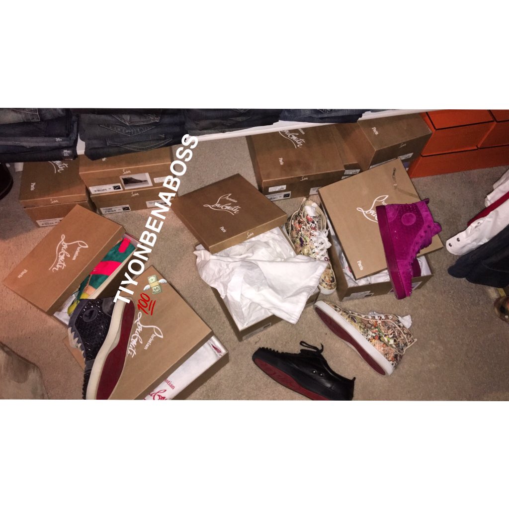 Tiyonbenaboss's tweet photo. IM ADDICTED TO LOUBS I HAVE SO MANY PAIRS π©π€πΈπππ£π―βΌοΈ
#STAYRELEVANT
#BENABOSS https://t.co/HAse9HZYU4