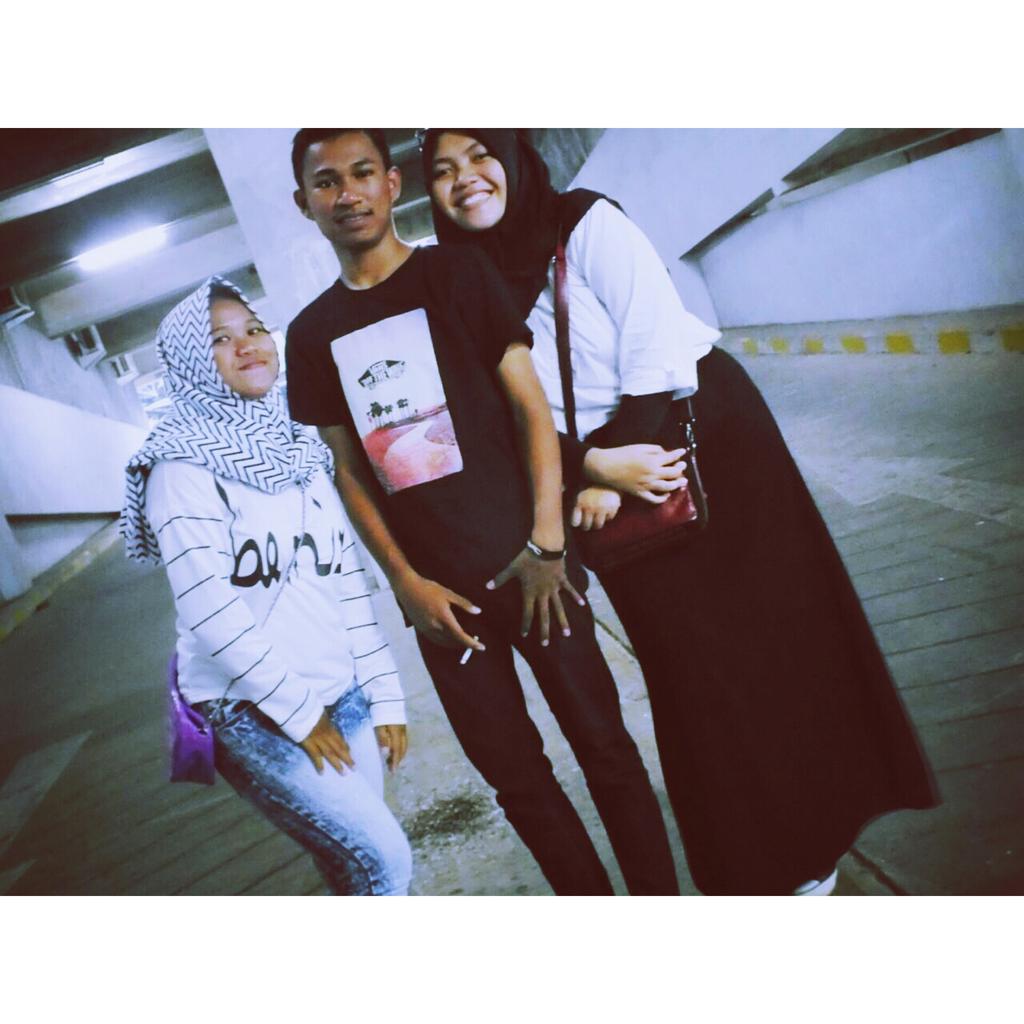 susilbieber's tweet photo. Huntingggg📷💋 https://t.co/BMvwQ4NTvD