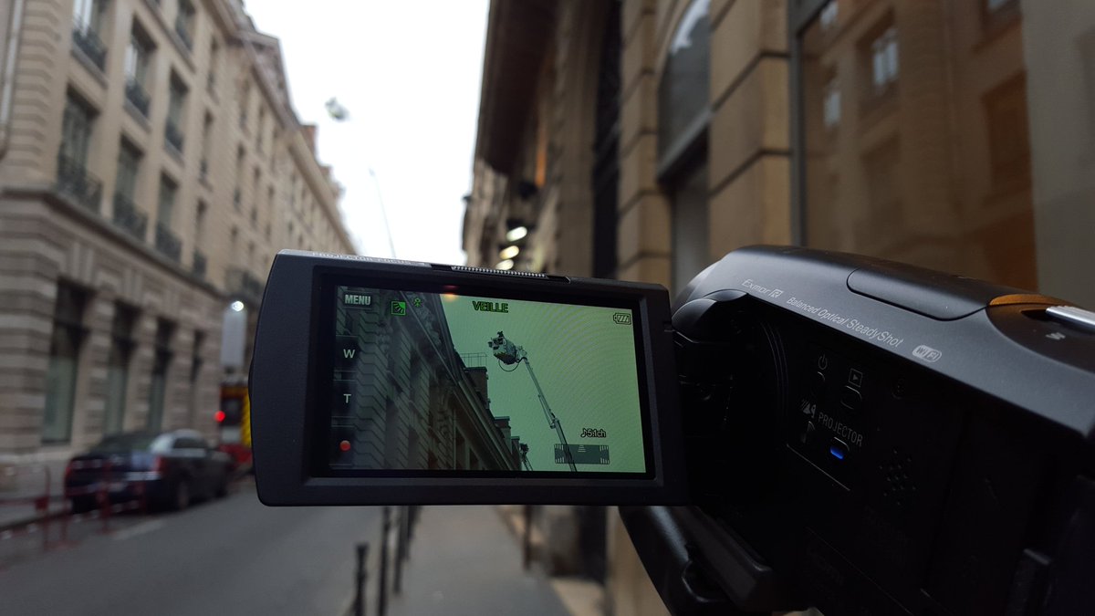 Chris_InShape's tweet photo. Fire at the Ritz Hotel in Paris / incendie à l'hôtel Ritz à Paris #policelife #copslive #policeofparis https://t.co/9lZOyl8PDG
