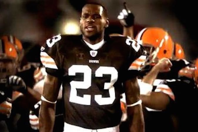 CZIOiCpWAAApGw8.jpg:large