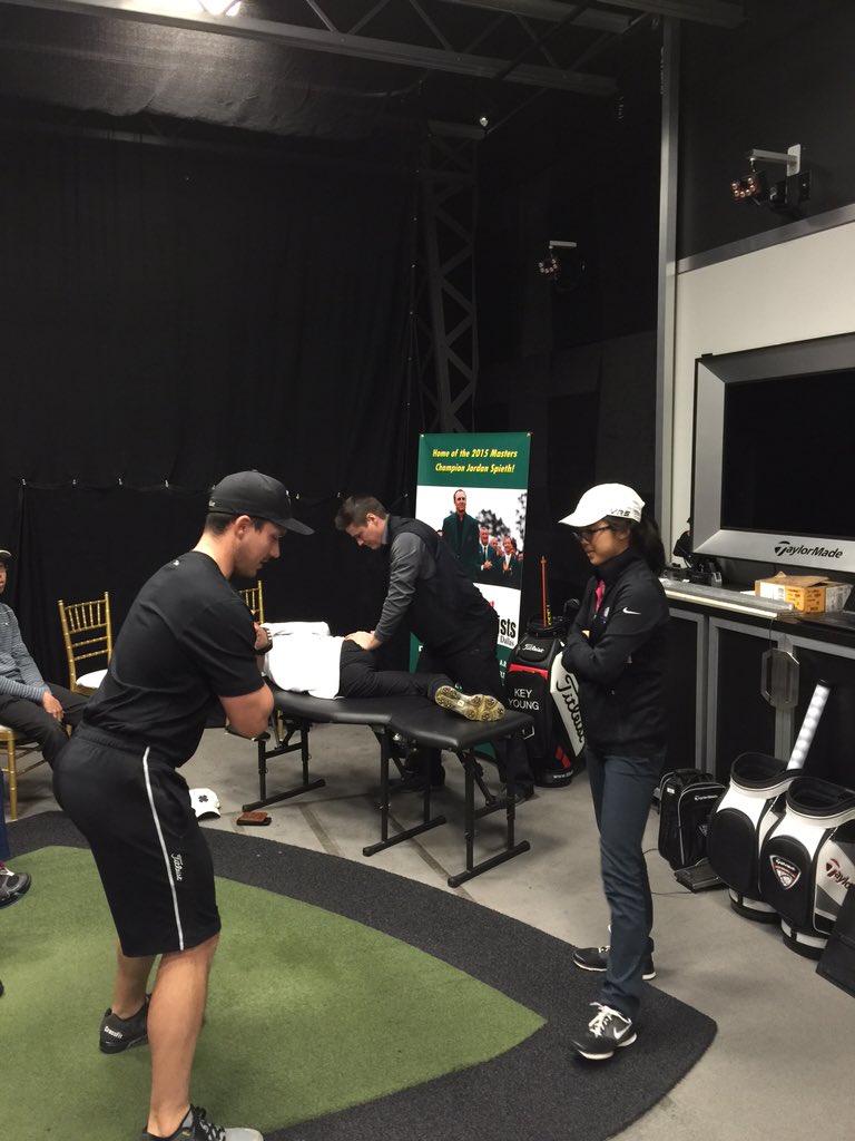 saumock's tweet photo. @ImelChiroSport @ChiroSportTVB Thanks for helping our Junior Golfer at #glenealgescc tonite #thankskey #golffitness https://t.co/FwLQNK4RpP