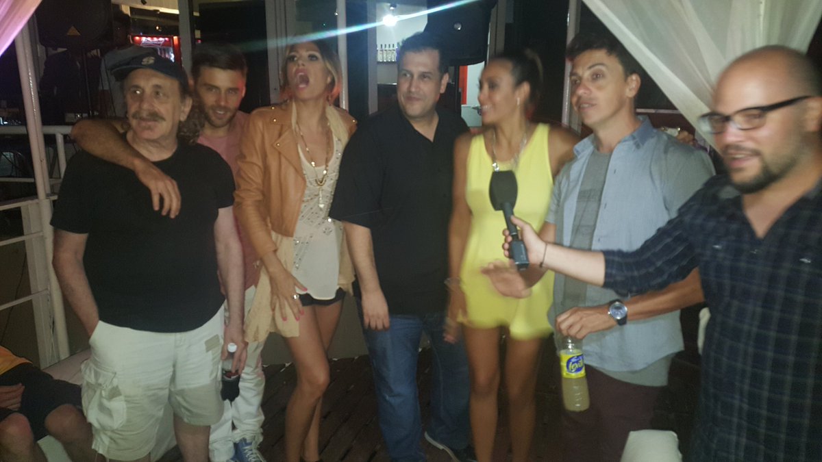 nicodiraimondo's tweet photo. Hoy estamos de festejo en @amarras_ok !! Feliz cumpleaños querido @grgproducciones !! 🎂🎂🎂 #elclubdelosestafadores https://t.co/a8M1AU4IfF