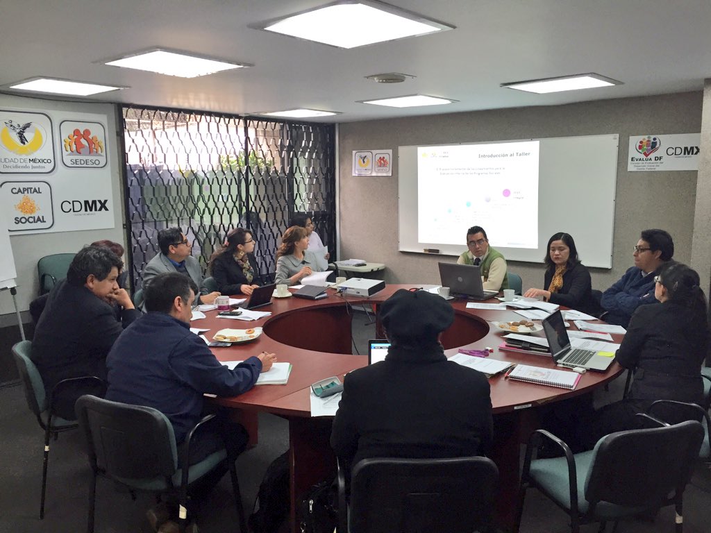 aceron_CDMX's tweet photo. Discusión #IDS2015 y #ProgramaEvaluacionesExternas en I Sesión del Comité @Evalua_DF @ManceraMiguelMX @amievajoserra https://t.co/1WiQvToIoU