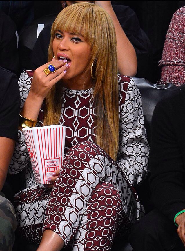 RapperUpdates's tweet photo. Happy National Popcorn Day 🍿 https://t.co/nn094CUIZR