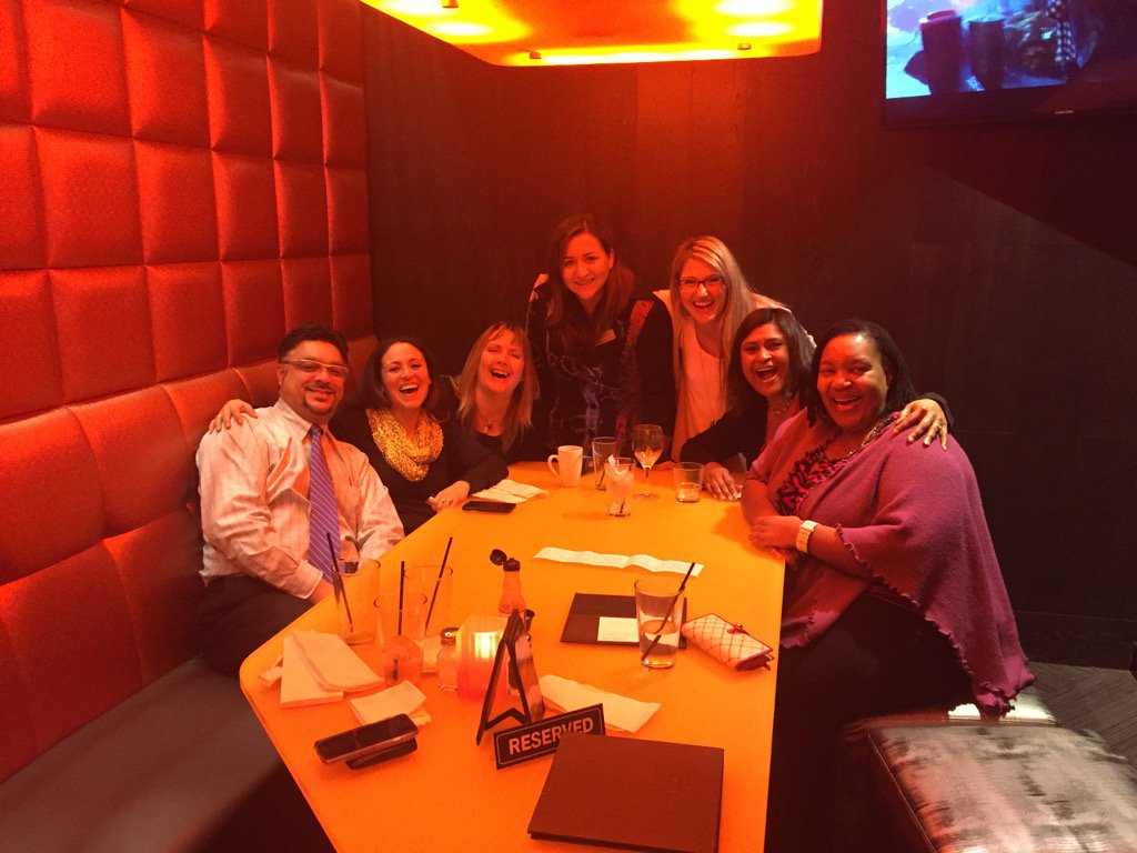 Lovely evening w/ <a href="/TriCitiesCoC/">Tri-Cities Chamber</a> Ambassadors @trish_m2014 <a href="/graemeforadvice/">Graeme Hankey</a> <a href="/JazzflyVideo/">Jazzfly Media</a> <a href="/ShariONeill12/">Shari O'Neill</a> <a href="/SeasonalLeaf/">Seasonal Leaf</a>