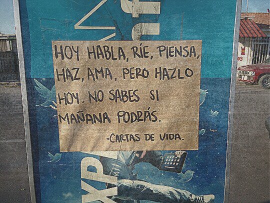 CartasDeVida's tweet photo. En alguna cabina telefónica mexicana. #CartasDeVida #19Ene2016 
https://t.co/x2xSRC4EFD https://t.co/70drhJr1en