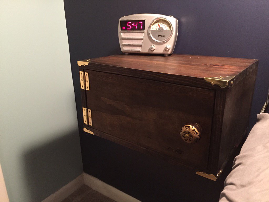 AppleKnitting's tweet photo. Just installed our new side tables. Hubby is so talented. #carpenterinthehouse https://t.co/0sy3mPnTep