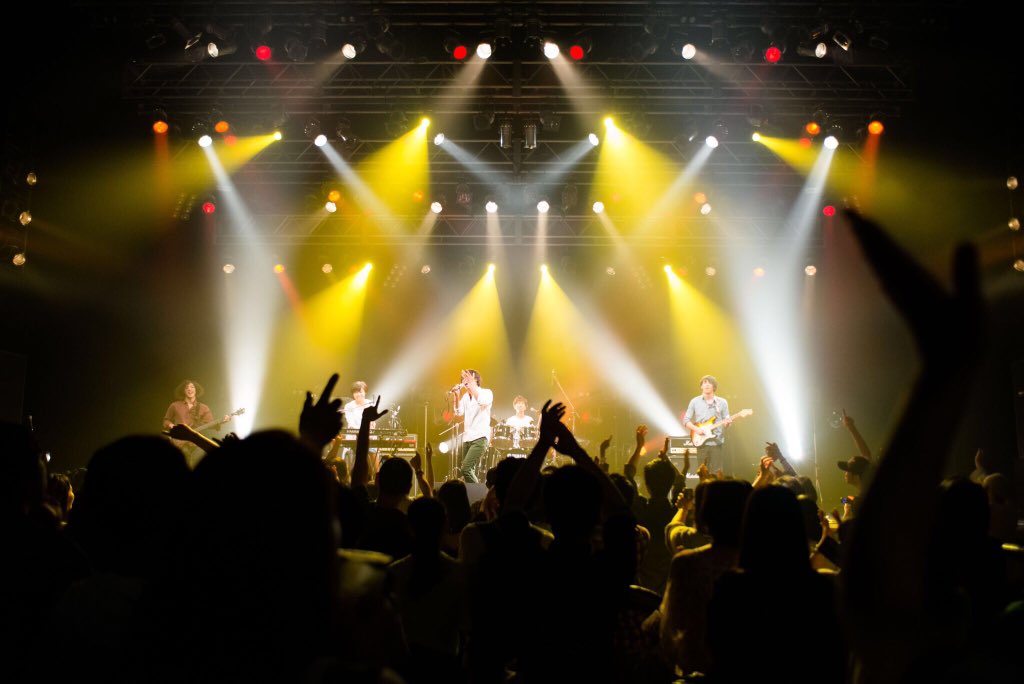 UNPARA_official's tweet photo. ワンマンライブ開催まで残り1ヶ月を切る！ミニアルバム発表！
2/11(木祝)新宿SUNFACE
『UNPARADIGMSHOW!! Vol.2』
開場 18:30／開演 19:00
前売り ¥2,000／当日 ¥2,500
#ライブ https://t.co/JmHbhYbv9Y