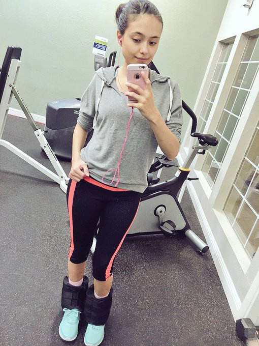 In the gym 💪🏼😝 https://t.co/azKPQyhpZX<a href="/tag/masturbationmonday"class="tags"><span>#masturbationmonday</span></a><a href="/tag/tanlines"class="tags"><span>#tanlines</span></a>