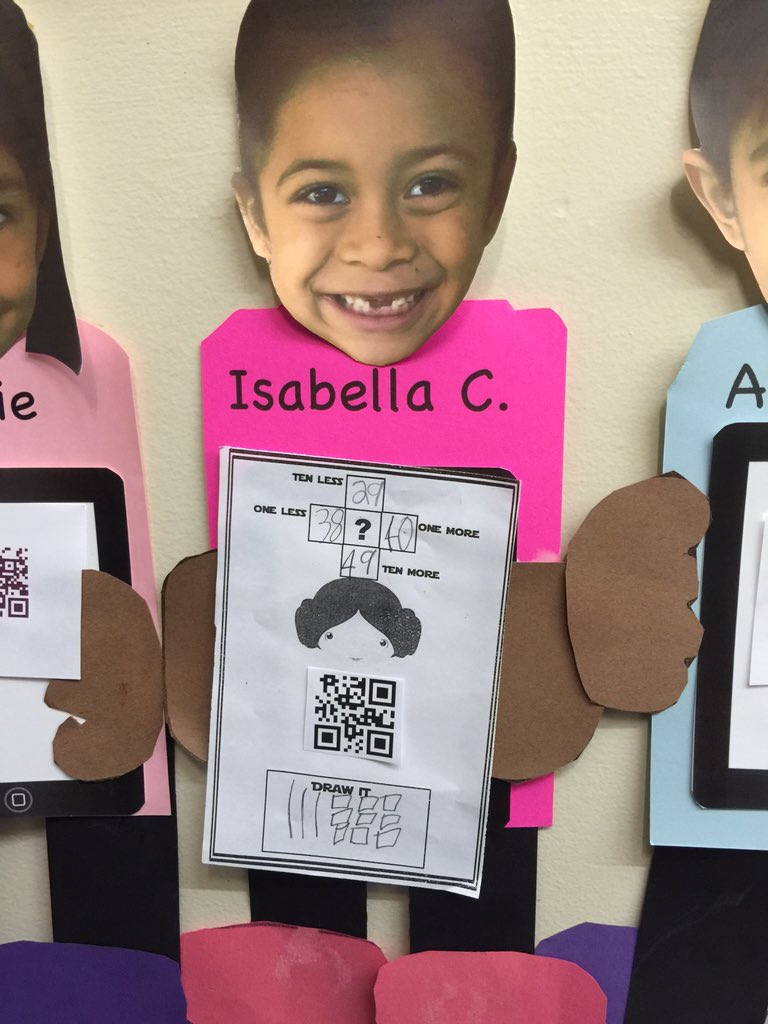 w_rodriguez_'s tweet photo. #technologytuesday #qrcodesintheclassroom #ipadsintheclassroom #edtech #iteachfirst #firstgradefun https://t.co/SgglsOlich