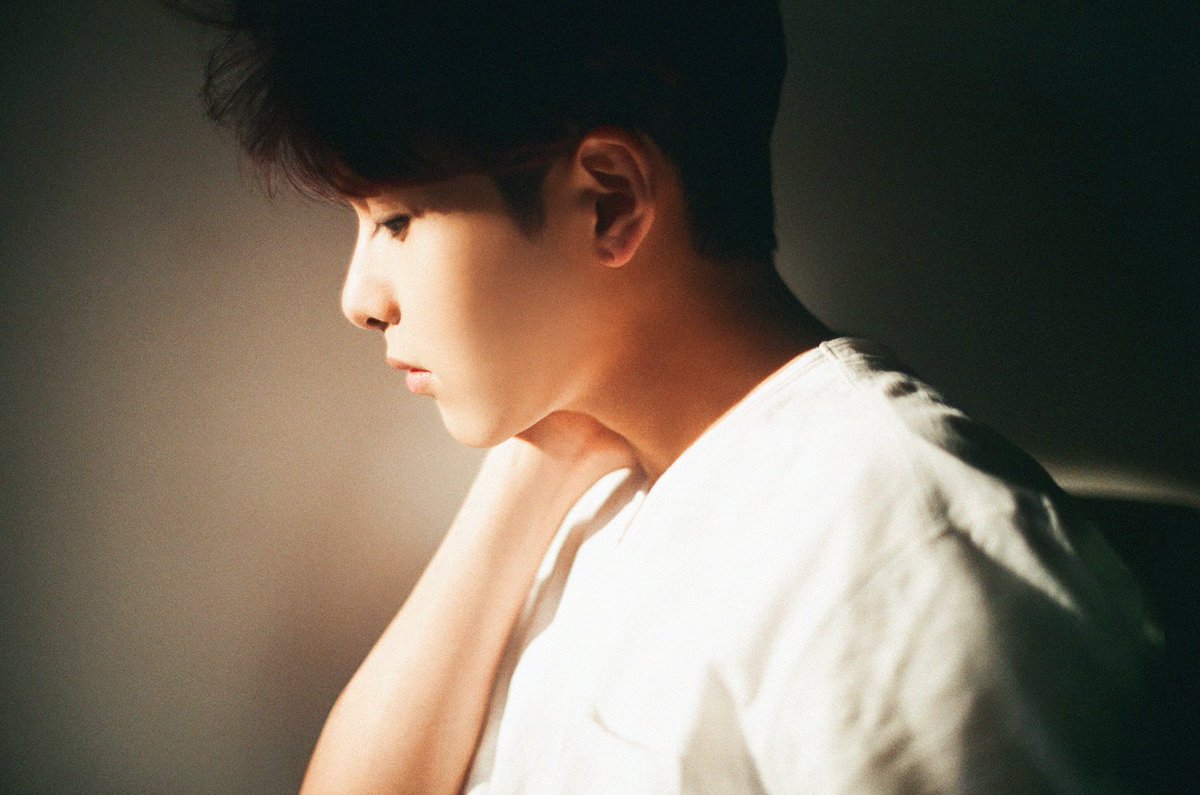 BruneiELF's tweet photo. [TEASER #3] Ryeowook 1st solo album ‘The Little Prince’ #어린왕자 @ryeong9 https://t.co/V1JD1LdNAH