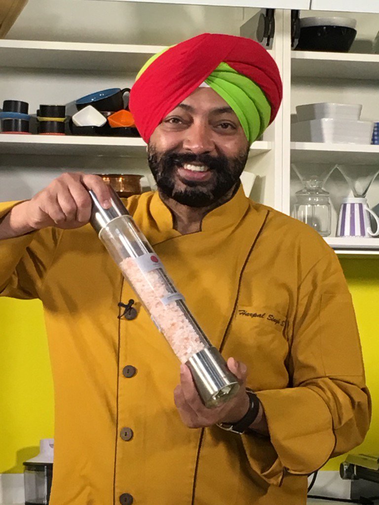 harpalsokhi's tweet photo. There we go shooting at #studiochoppingblocks , let's do the #NamakShamak https://t.co/UTWU8HQFDn