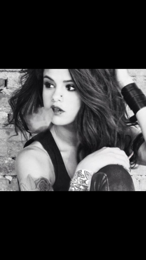 Sel Gomez (@sel_gomez223) on Twitter photo 