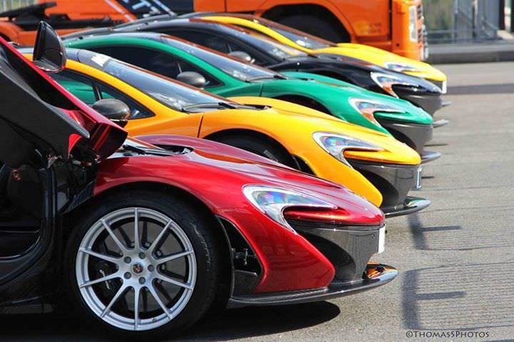 إلى عشاق المكلارين ... إي لون تفضل .
#سيارات #سيارات_للبيع #سيارات_البحرين #سيارات_جديدة