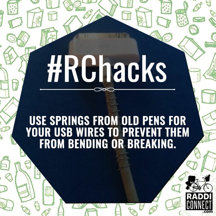 recircle_in's tweet photo. Prevent ur #USB #cords from bending/breaking by using the #spring from old pens. #RChack #Lifehack #Recycle #Mumbai https://t.co/0boklgx4og