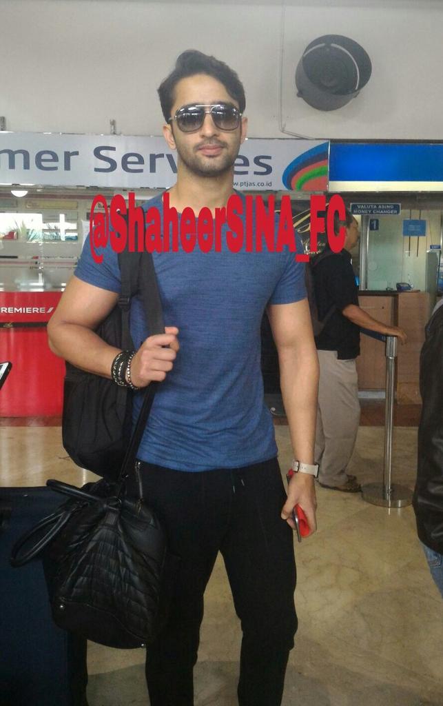 ShaheerSINA_FC's tweet photo. Take care @Shaheer_S bhai, safe flight ya n see u next time, we gonna miss u #LoveAndRespect https://t.co/z88k4b1ysz